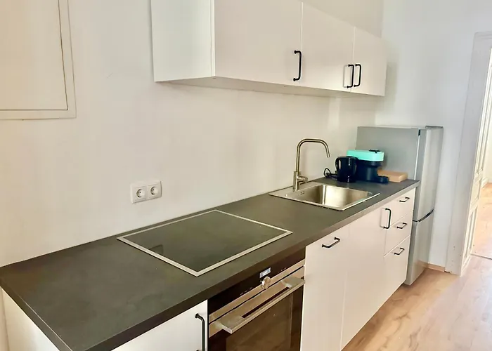 4-room Stylish Spacious