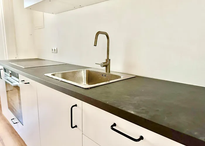 4-room Stylish Spacious *