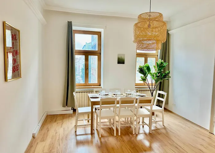4-room Stylish Spacious Daire *